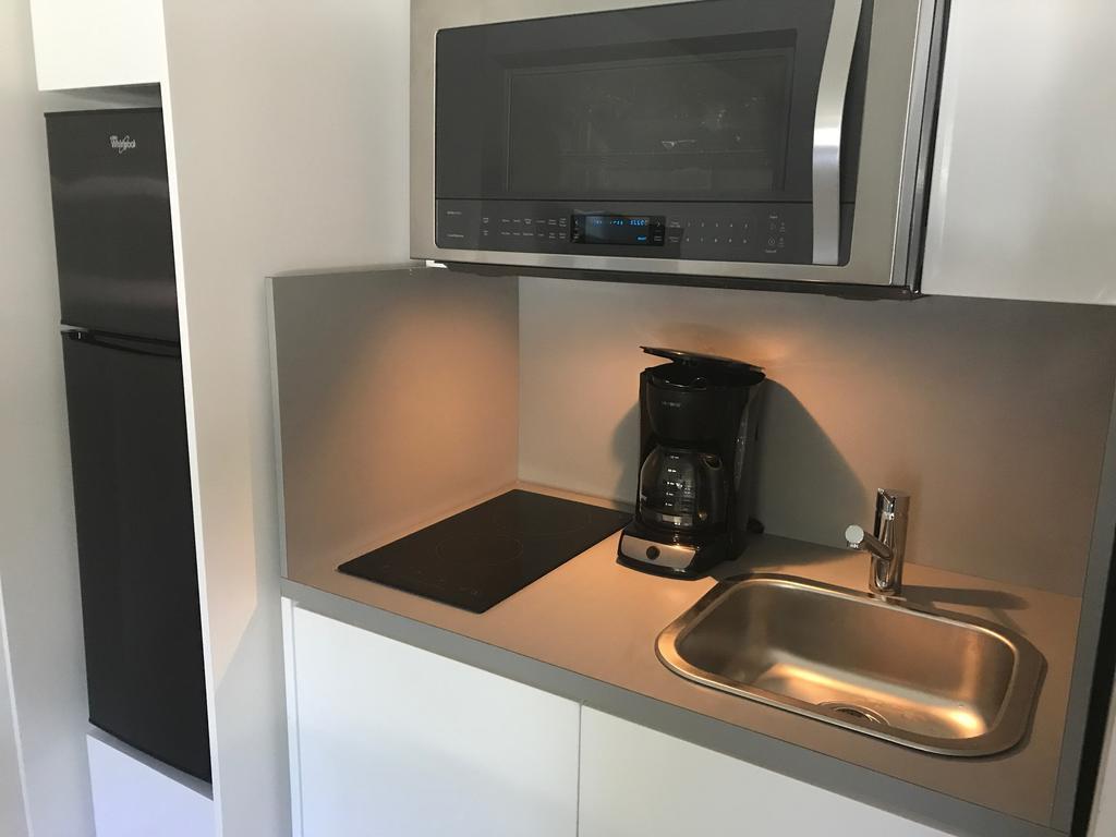 Wave Beach Vacation Rentals Помпано Бич Номер фото