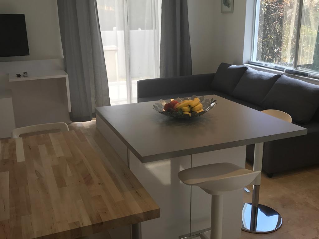 Wave Beach Vacation Rentals Помпано Бич Экстерьер фото