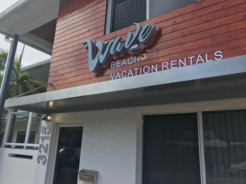 Wave Beach Vacation Rentals Помпано Бич Экстерьер фото