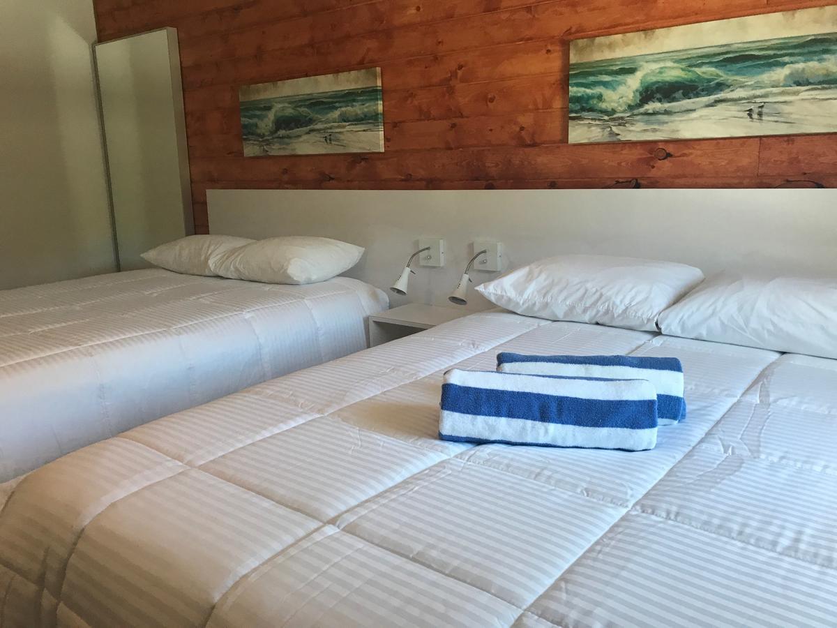 Wave Beach Vacation Rentals Помпано Бич Экстерьер фото